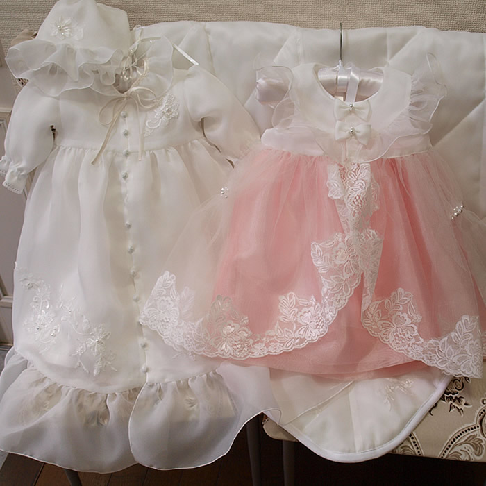 リメイクしたベビードレスとピンクのオーバードレス