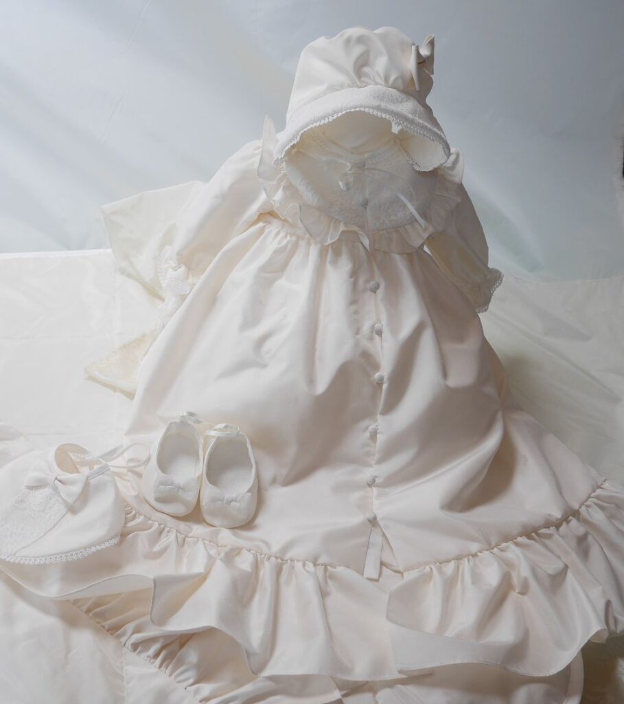 ドレスリメイク　ベビードレス