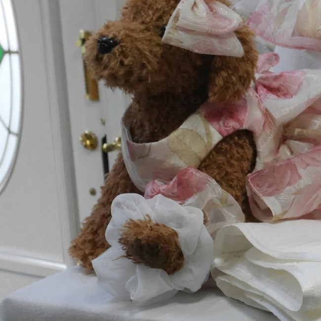 カラードレスと白ドレスリメイクのシュシュ