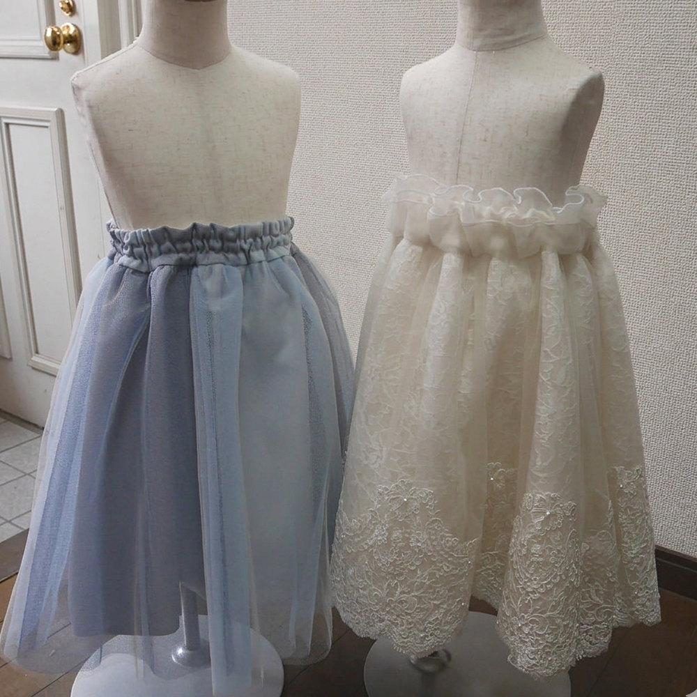 2着の子供用チュチュ