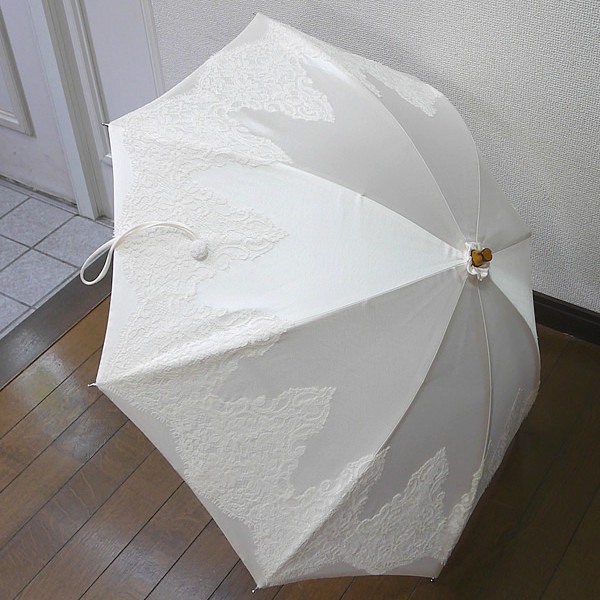 ウェディングドレスリメイクの日傘